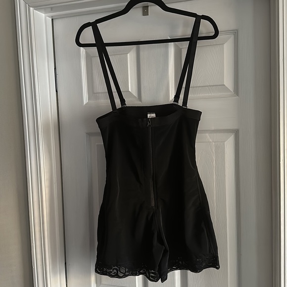 No Waist Allowed | Everyday Waist Slimming Shapewear with Straps - Picture 5 of 15
